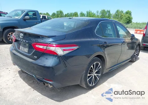 2019 Toyota Camry Se z USA, uszkodzony, nr VIN 4T1B11HK3KU730199
